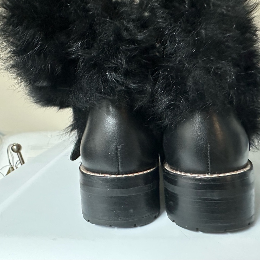 Elegant Black Heeled Boots for Versatile Style